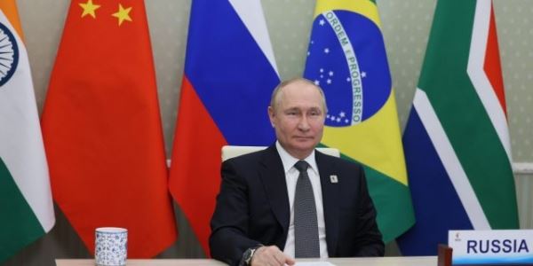 Глобальный Юг устал от "фальшивых мантр" Запада, и он выбирает Россию
