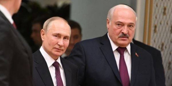 Путин и Лукашенко на заседании ВГС в начале апреля могут обсудить вопросы безопасности - Песков